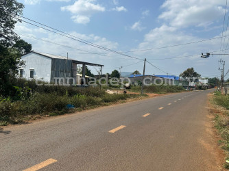 nha-mat-tien-tinh-lo-438-ngay-trung-tam-xa